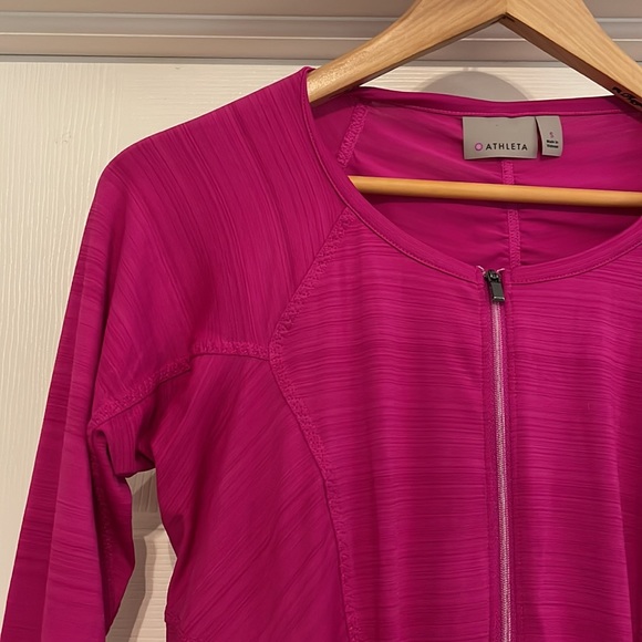 3/$15 Athleta running shirt - Picture 2 of 14